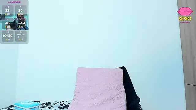 Bessie32 on StripChat