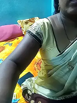 Offline bhavanitelu on StripChat