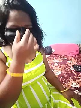 Offline bhavanitelu on StripChat