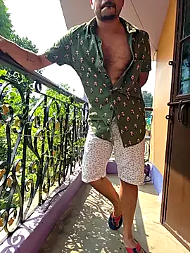 Freechat BindaasBong on StripChat