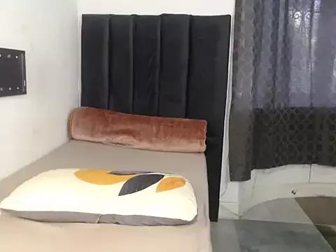 Black-RoseX from StripChat is Freechat