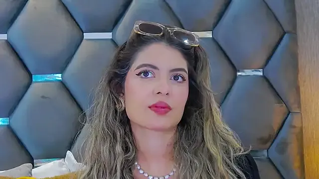 Offline BlaireParker on StripChat