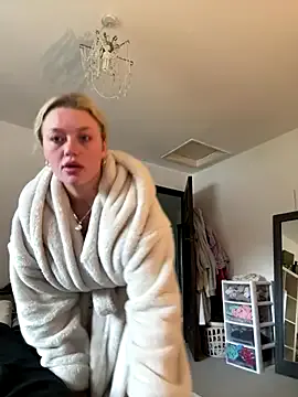 Offline blissdimicco on StripChat