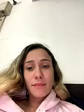 Offline blond-96 on StripChat