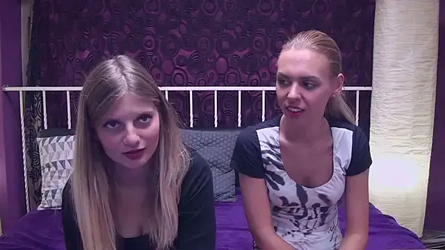 Offline BlondeWitches on StripChat