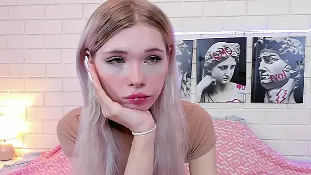 Blondy_Fina from StripChat is Group