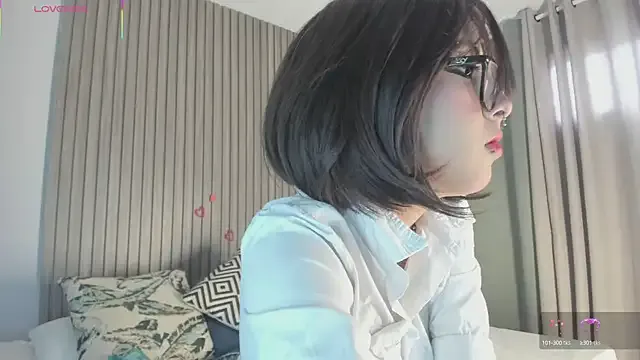 Offline Blue_Sixx on StripChat