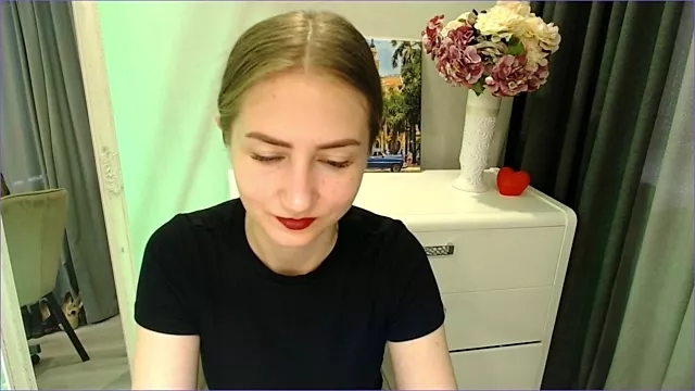 Offline BluueSilk on StripChat