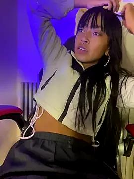bonnie_18x from StripChat