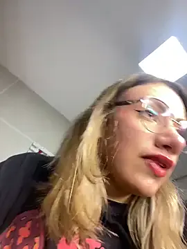 Offline Branquinha_12 on StripChat