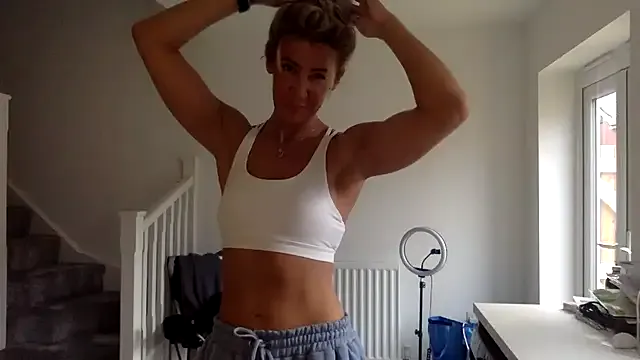 Offline Bratty-Blonde55 on StripChat