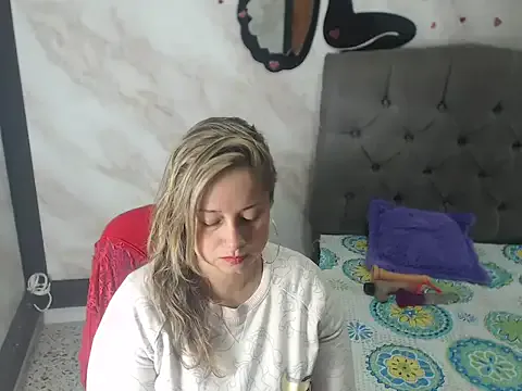 StripChat Brenda_bigtitis is Freechat Brenda_bigtitis — rebote de tetas