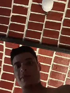 Offline brianor89 on StripChat