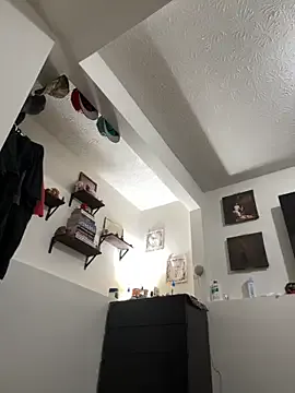 Offline brofcker on StripChat