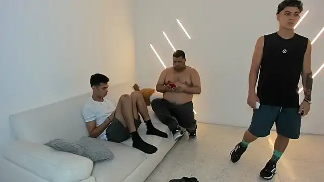 Freechat brutal_sex_room2k on StripChat