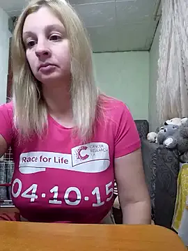 BustyBlond on StripChat