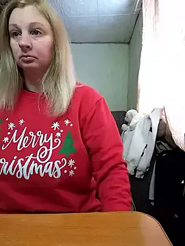 BustyBlond on StripChat