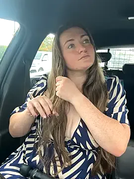 Offline BustyBonnieUK on StripChat