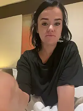 Offline C-ALIMA_OX on StripChat