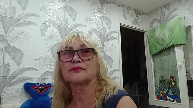 Freechat CamDiva113 on StripChat