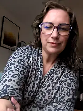 Canadian_BBW — Make this pussy soaked !!