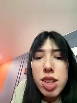 Offline caressyourself on StripChat