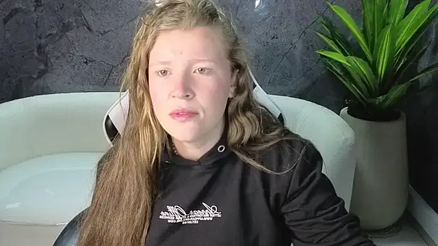 Freechat carla_tp on StripChat