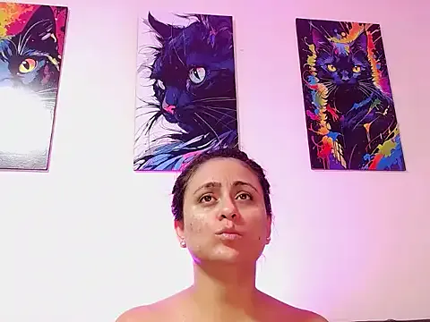 Offline Caroline_Jons on StripChat