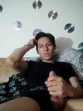 Offline Carriata_larry on StripChat