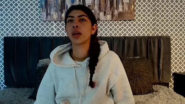 Cassie_bloom from StripChat