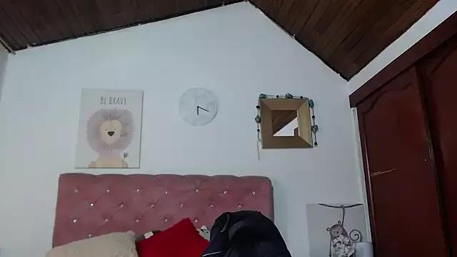 CelessteRedds from StripChat