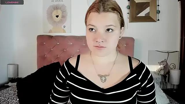 CelessteRedds from StripChat