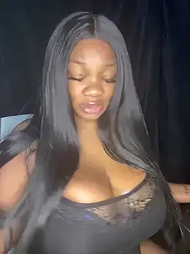 Offline CharismaaBanx on StripChat