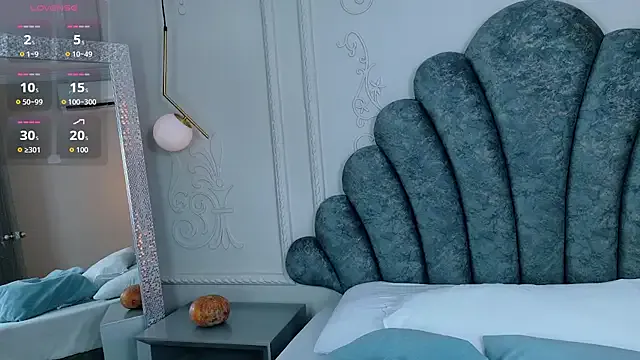 Offline Charlotte-Novac on StripChat