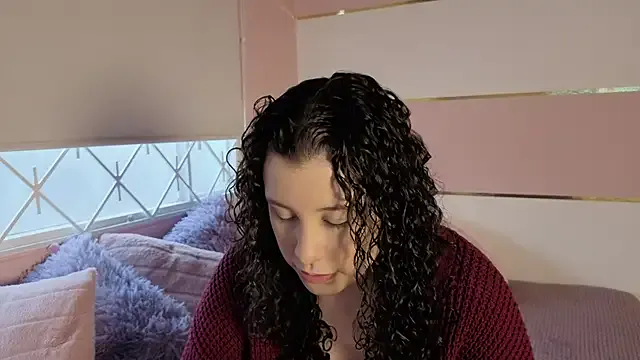 Offline Charlotte__Miller on StripChat