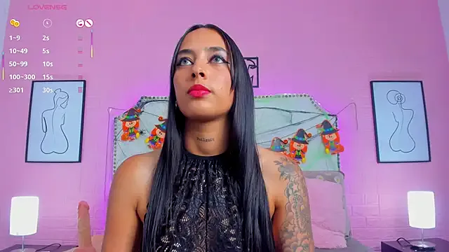 Offline charlotte_kisss on StripChat