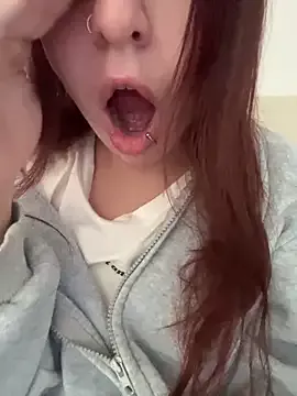 Offline chelbyy on StripChat