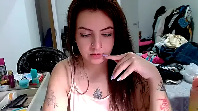 Offline chelbyy on StripChat