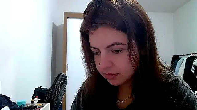 Offline chelbyy on StripChat