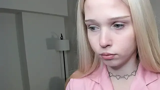 Offline CherrylHolme on StripChat