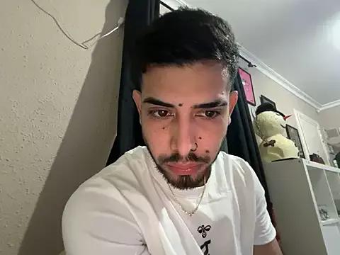 Chicos_defiesta from StripChat