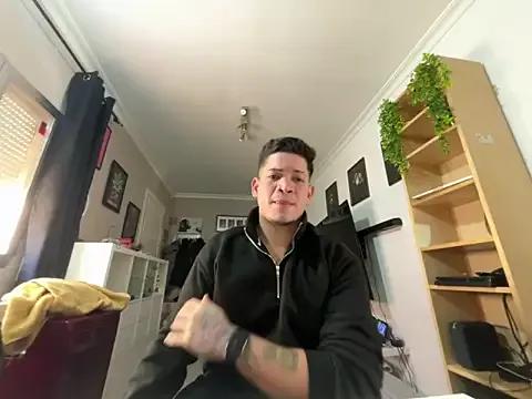 Chicos_defiesta from StripChat