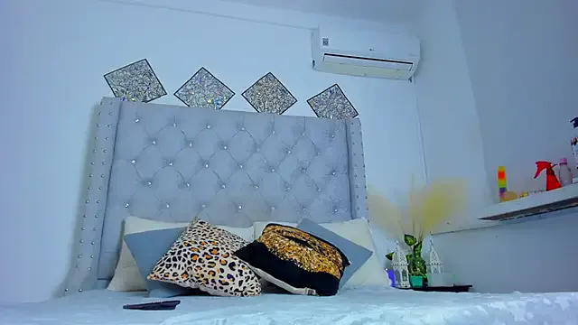 Offline ChocoBunny1 on StripChat