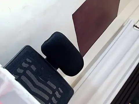 Freechat Chubbytransgirl21 on StripChat