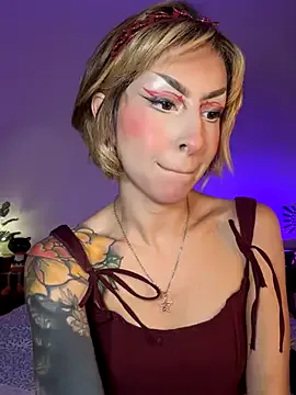 Offline Cinamoonn on StripChat