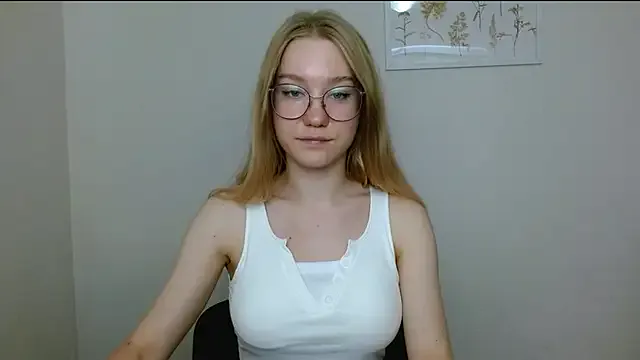 Offline cindi_hot on StripChat