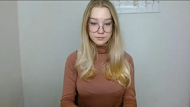 Offline cindi_hot on StripChat