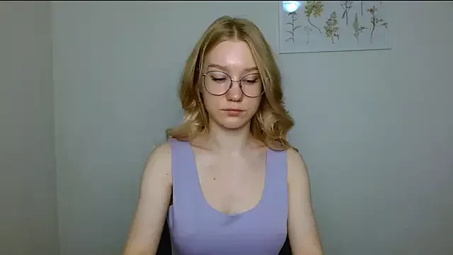 Offline cindi_hot on StripChat