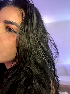 Offline clarachanelricek on StripChat