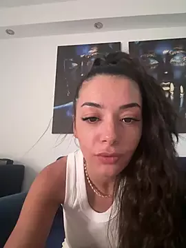 Offline clautease on StripChat